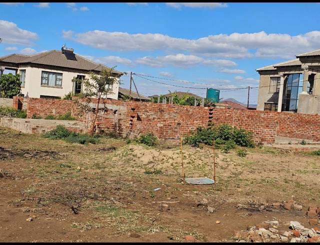 LAND FOR SALE IN VUWANI